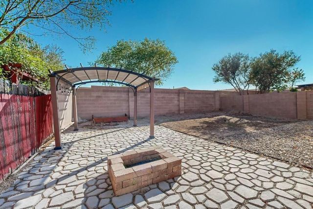 8320 Springcroft Road NW, Albuquerque, NM 87120