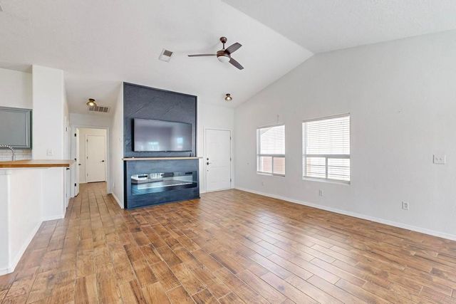 8320 Springcroft Road NW, Albuquerque, NM 87120