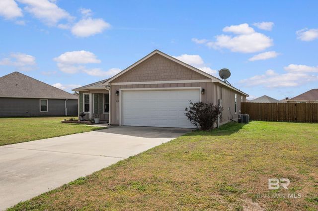 207 Lakefront Circle, Summerdale, AL 36580