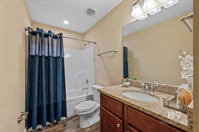 207 Lakefront Circle, Summerdale, AL 36580