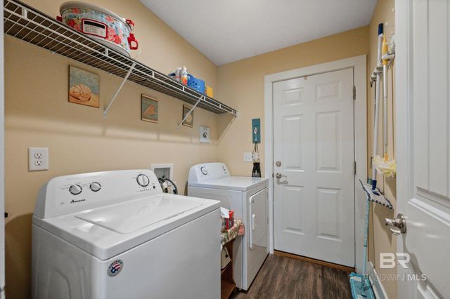 207 Lakefront Circle, Summerdale, AL 36580