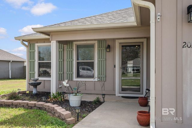 207 Lakefront Circle, Summerdale, AL 36580