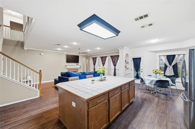 525 Magnolia Trail, Desoto, TX 75115