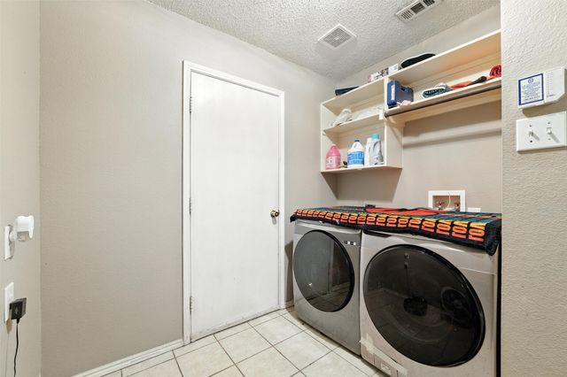 525 Magnolia Trail, Desoto, TX 75115