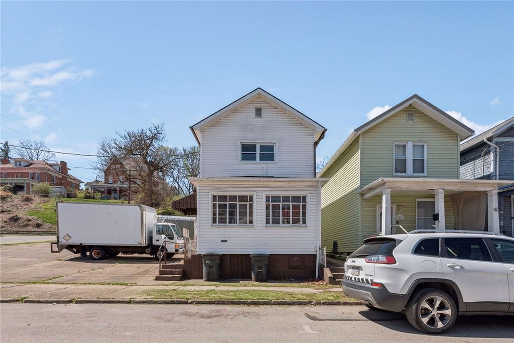 305 WASHINGTON AVE, Charleroi Boro, PA 15022