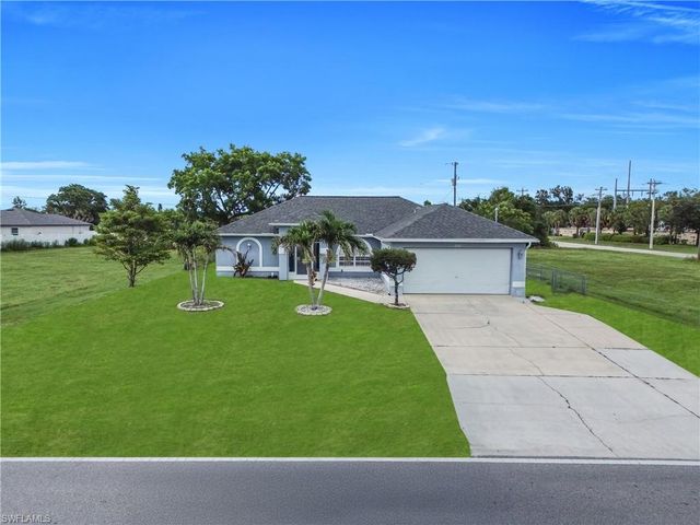 2321 Kismet PKWY E, Cape Coral, FL 33909