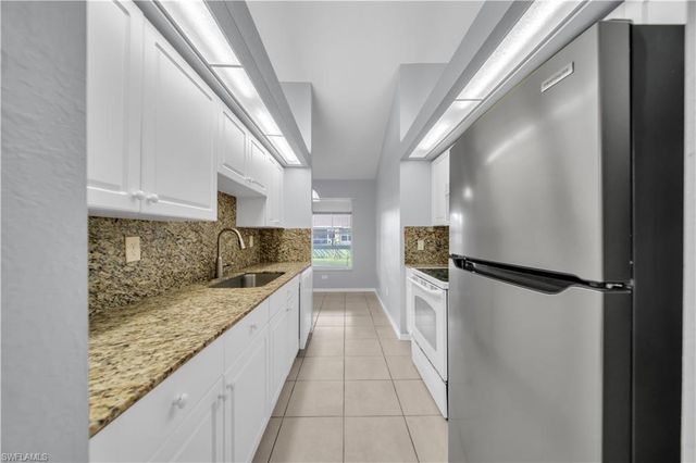2321 Kismet PKWY E, Cape Coral, FL 33909