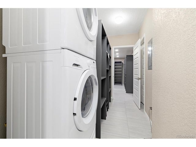 6725 Mentha Dr, Castle Rock, CO 80108