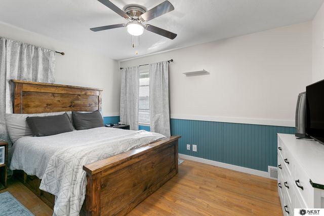 1571 S 48th Street, Lincoln, NE 68506