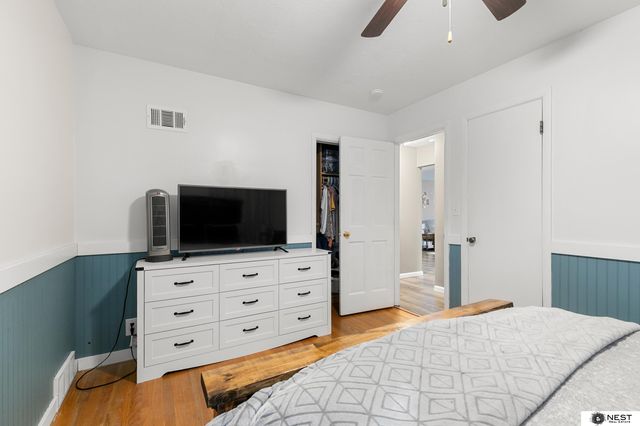 1571 S 48th Street, Lincoln, NE 68506