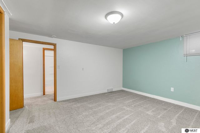 1571 S 48th Street, Lincoln, NE 68506