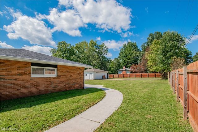 63 Ernest Drive, Tallmadge, OH 44278
