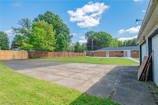 63 Ernest Drive, Tallmadge, OH 44278