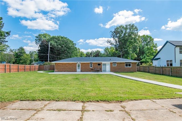 63 Ernest Drive, Tallmadge, OH 44278