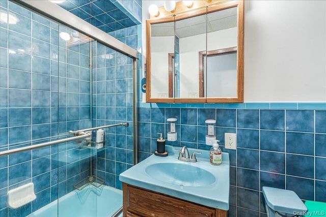 73-51 70th Street, Glendale, NY 11385