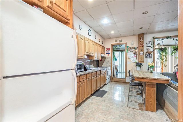 73-51 70th Street, Glendale, NY 11385