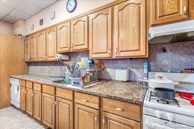 73-51 70th Street, Glendale, NY 11385