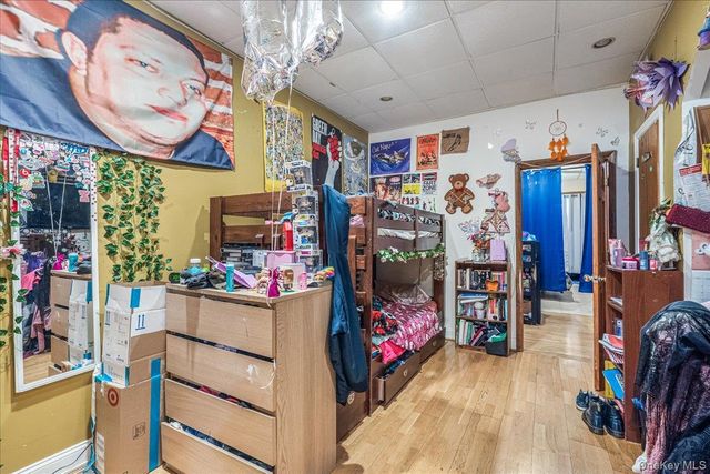 73-51 70th Street, Glendale, NY 11385