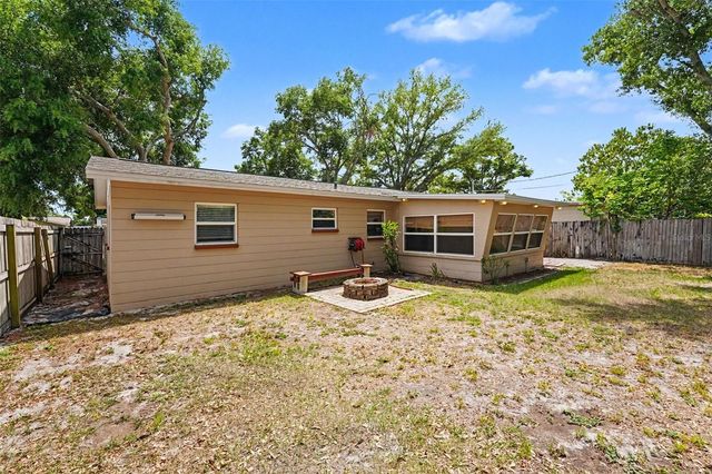 5529 57TH AVENUE N, St Petersburg, FL 33709