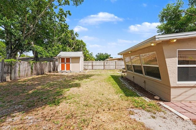 5529 57TH AVENUE N, St Petersburg, FL 33709