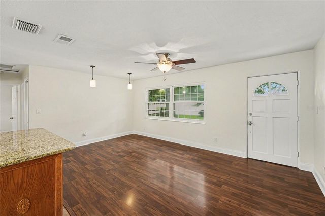 5529 57TH AVENUE N, St Petersburg, FL 33709