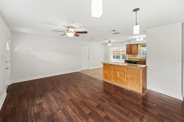 5529 57TH AVENUE N, St Petersburg, FL 33709