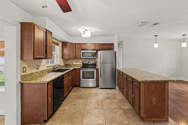 5529 57TH AVENUE N, St Petersburg, FL 33709