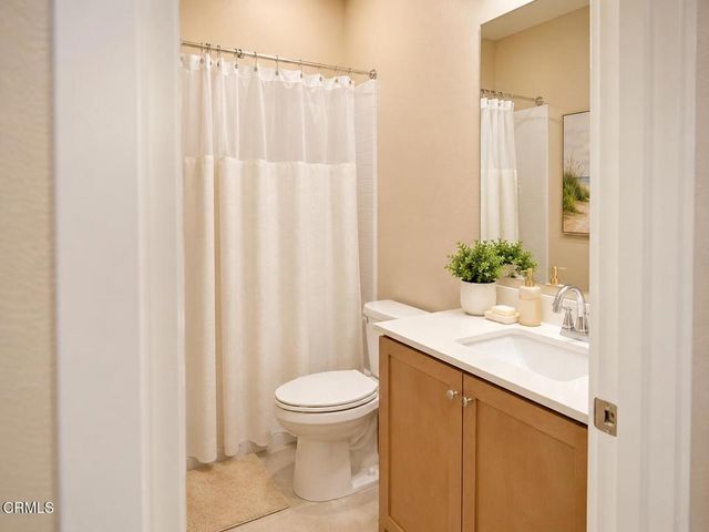 571 Via Chelsea, Camarillo, CA 93012