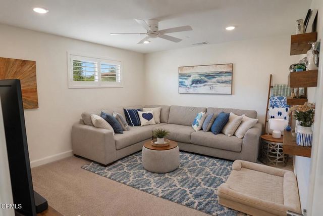 571 Via Chelsea, Camarillo, CA 93012