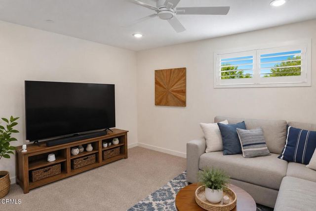 571 Via Chelsea, Camarillo, CA 93012