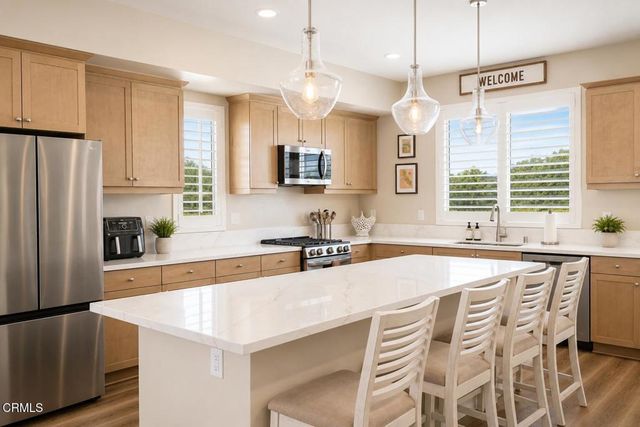 571 Via Chelsea, Camarillo, CA 93012