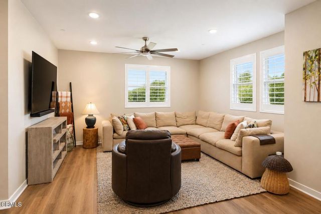 571 Via Chelsea, Camarillo, CA 93012
