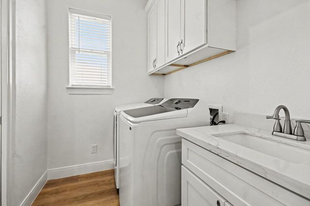 3918 Palmdale Court, Galveston, TX 77554