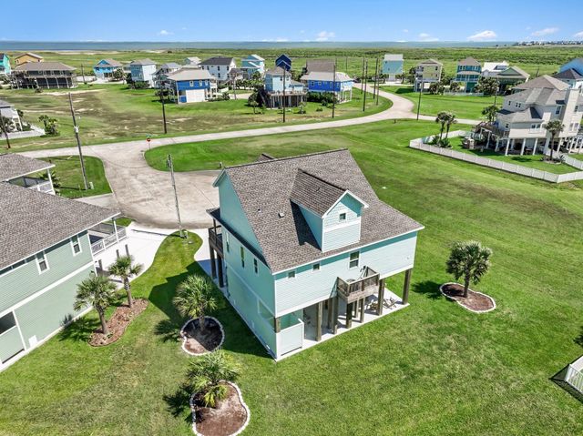 3918 Palmdale Court, Galveston, TX 77554