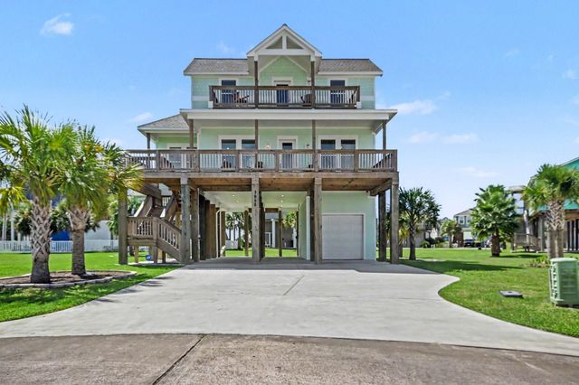 3918 Palmdale Court, Galveston, TX 77554
