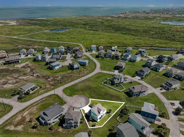 3918 Palmdale Court, Galveston, TX 77554