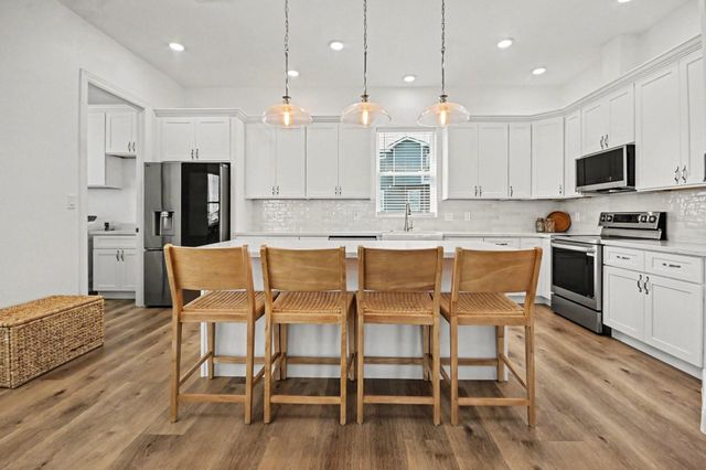 3918 Palmdale Court, Galveston, TX 77554