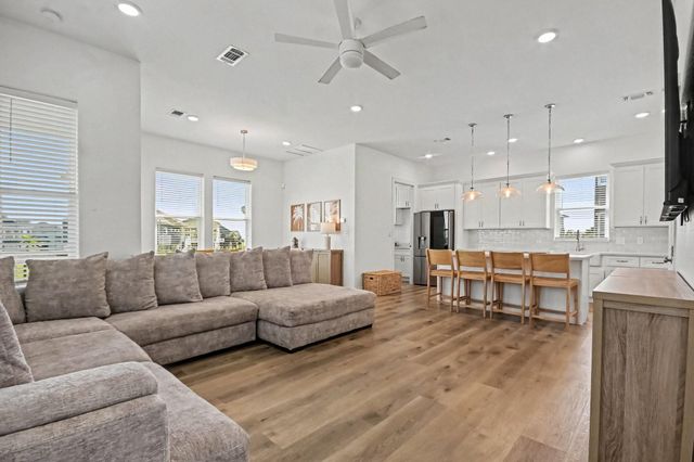 3918 Palmdale Court, Galveston, TX 77554