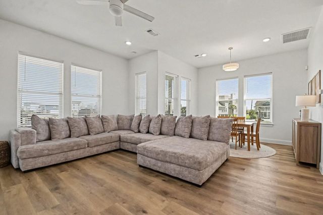 3918 Palmdale Court, Galveston, TX 77554