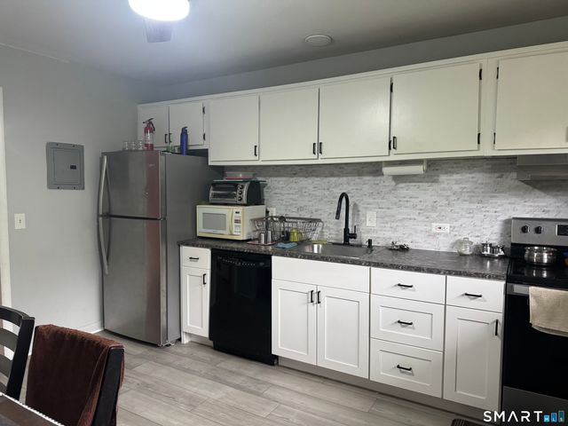 44 Racebrook Road B, East Hartford, CT 06108