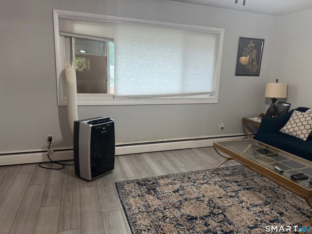 44 Racebrook Road B, East Hartford, CT 06108