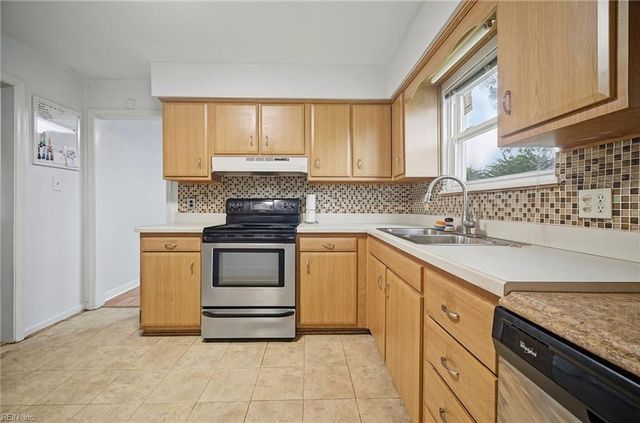 3809 Bent Branch DR, Virginia Beach, VA 23452