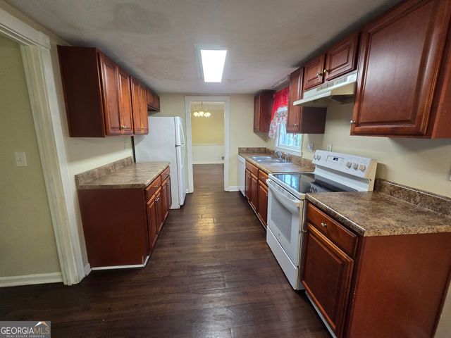 4600 Randalwood Court, Stone Mountain, GA 30083