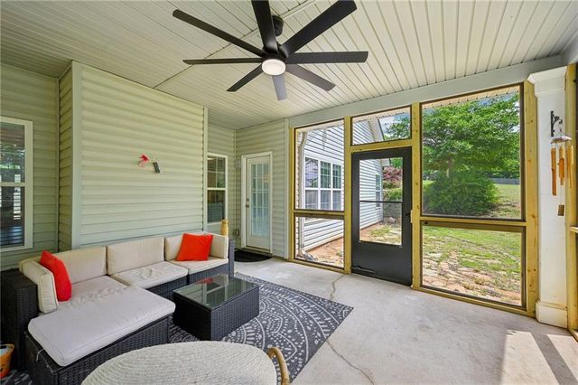 399 Laurel Oaks Lane, Jefferson, GA 30549