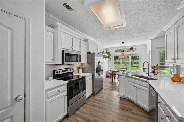 399 Laurel Oaks Lane, Jefferson, GA 30549