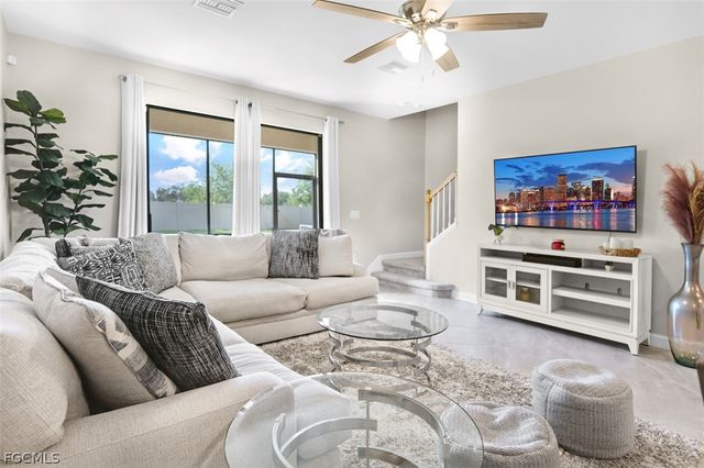 14195 Pine Lodge LN, Fort Myers, FL 33913