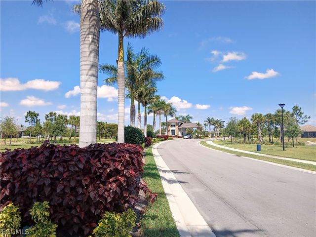 14195 Pine Lodge LN, Fort Myers, FL 33913