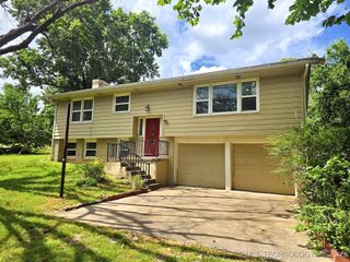17933 W Murrell Road, Tahlequah, OK 74464
