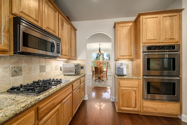 548 Crazy Horse Ct, Cameron Park, CA 95682