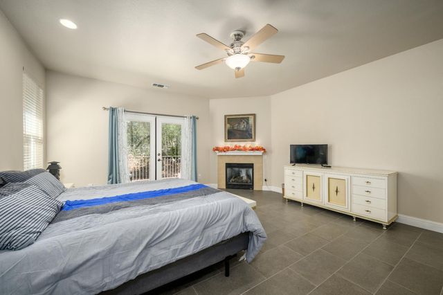 548 Crazy Horse Ct, Cameron Park, CA 95682